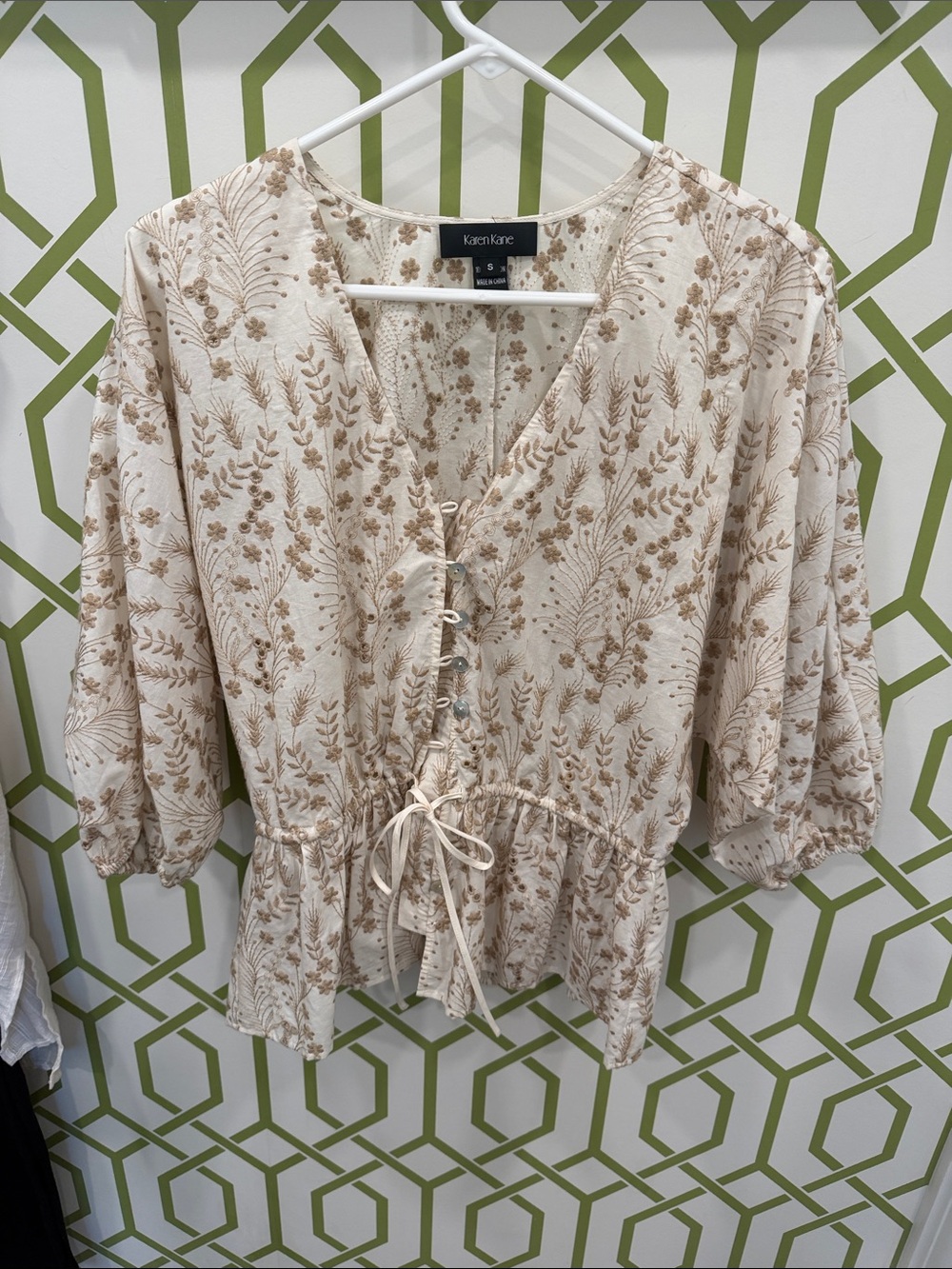 Karen Kane Cream Beige Floral Tie-Waist Peplum Blouse